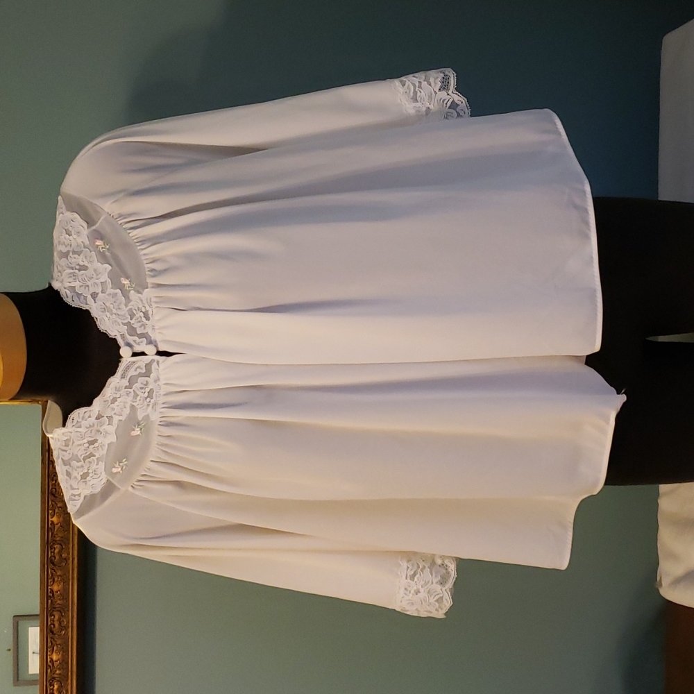Vintage Cream Nylon Bed Jacket--size XLarge--Shadowline